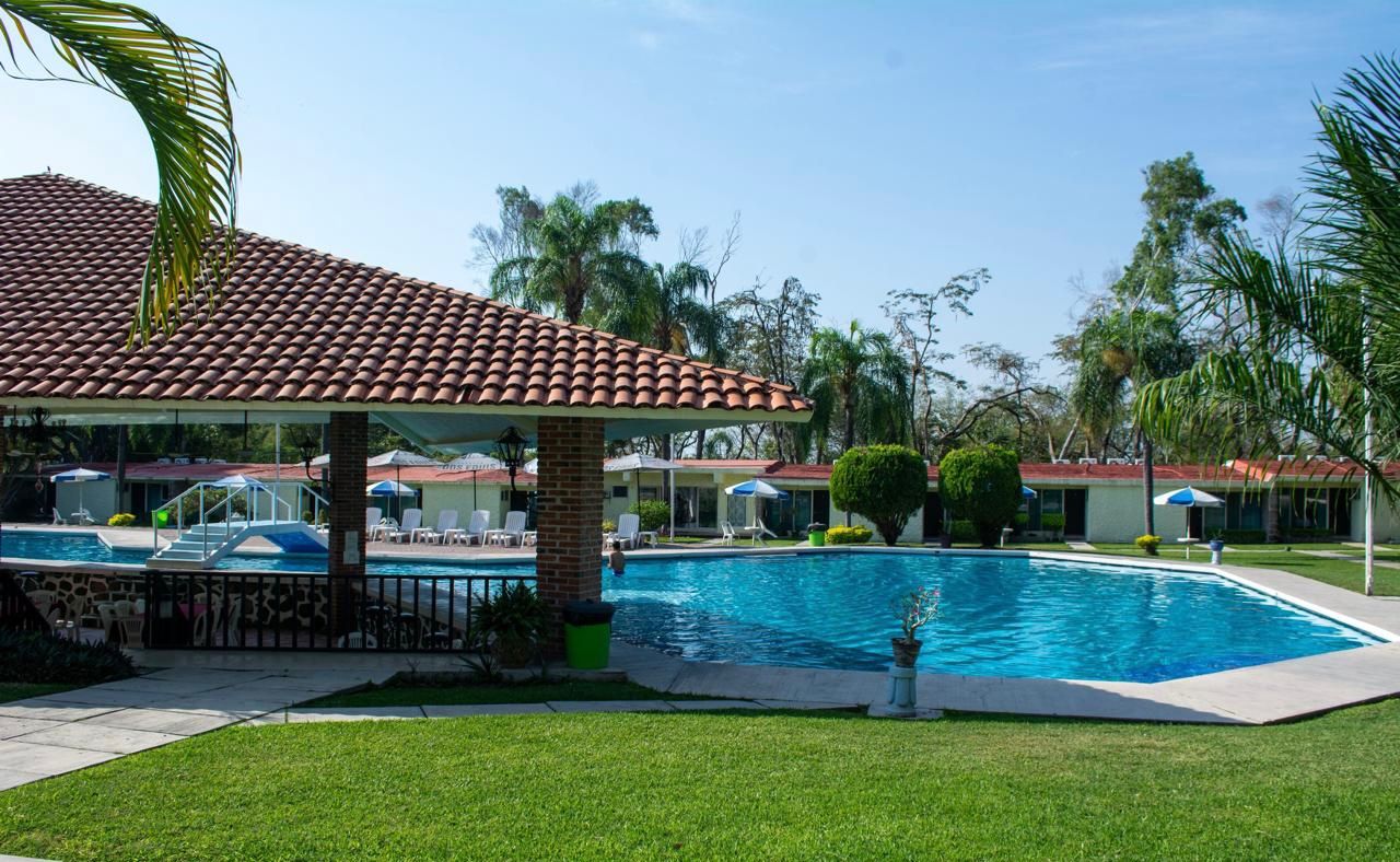 Instalaciones y área de actividades de bienestar en la Clínica LUXE